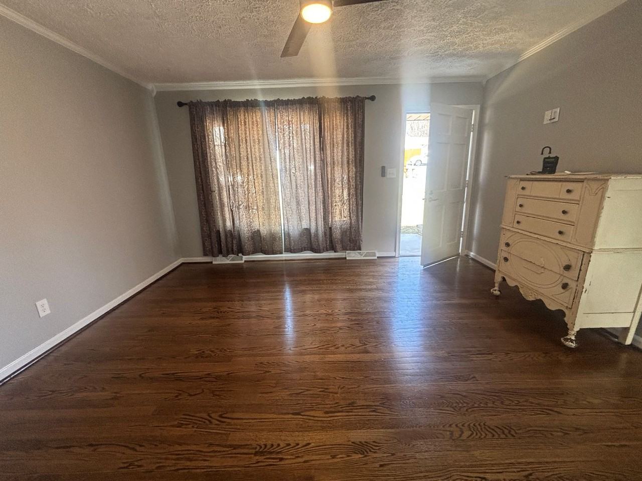 449 Missimer Ln - Photo 6 of 50