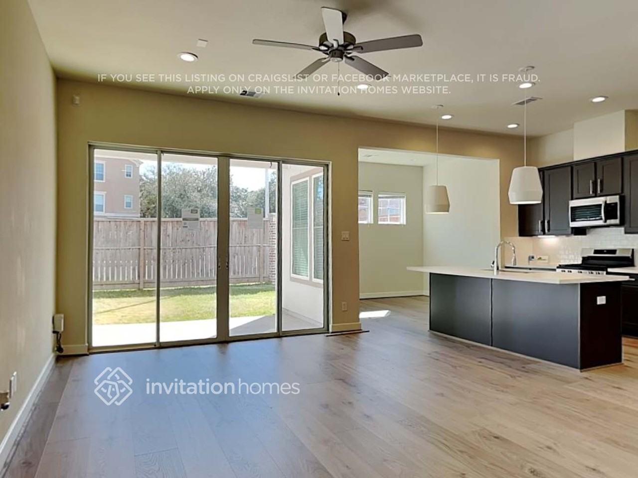 10450 Executive Lake Dr - Photo 4 of 19