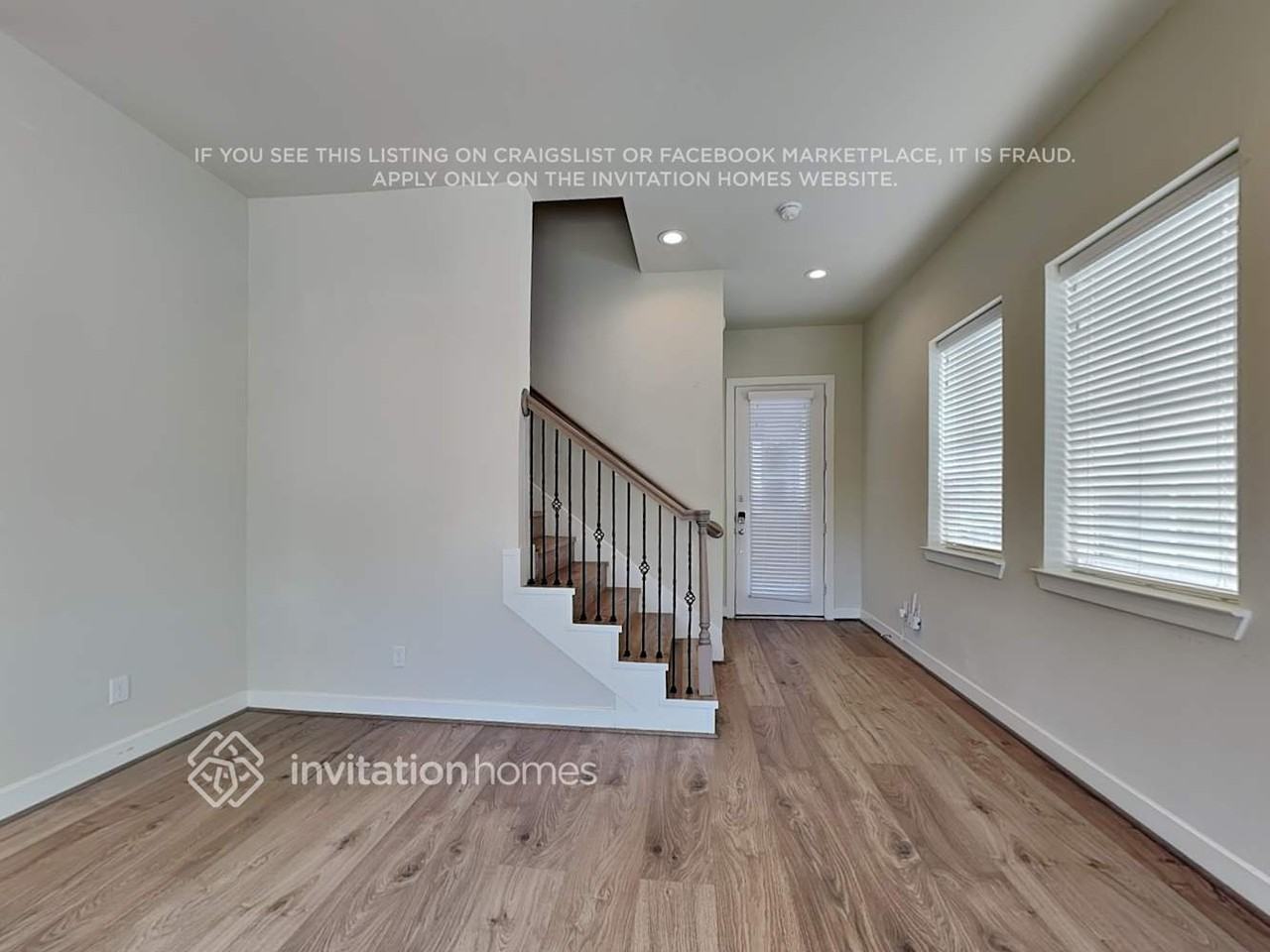 10450 Executive Lake Dr - Photo 5 of 19