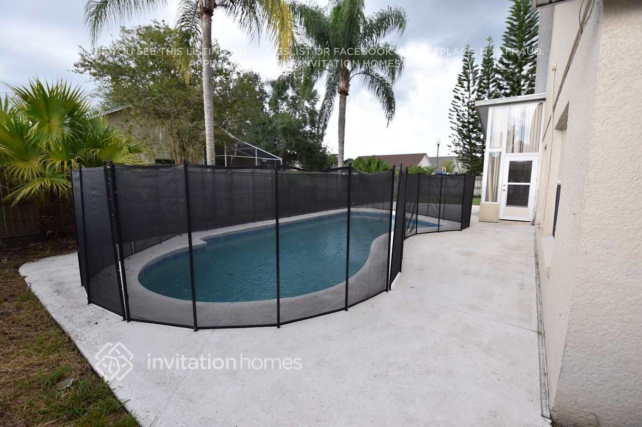 1021 Empress Ln - Photo 6 of 11