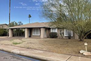 featured image of 726 W Laguna Azul Ave