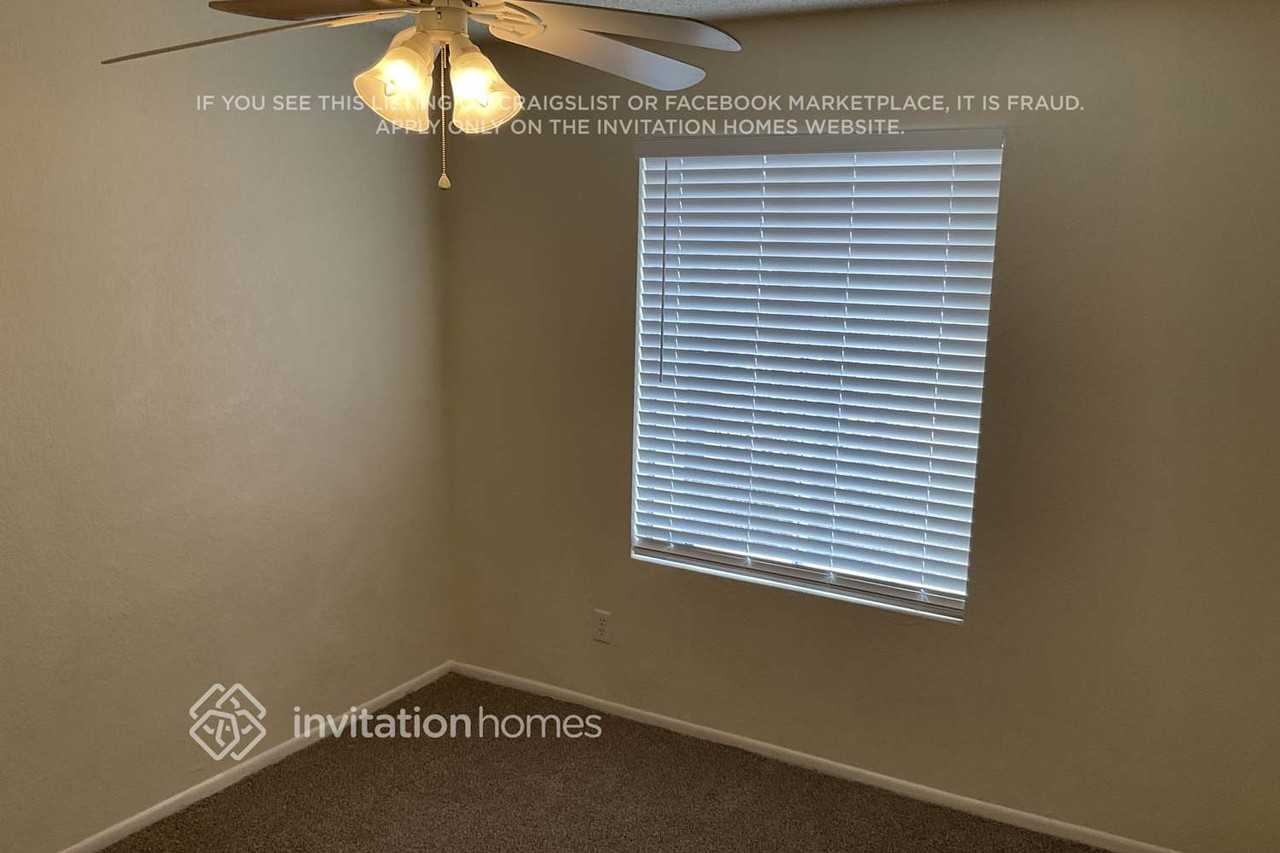 726 W Laguna Azul Ave - Photo 5 of 11