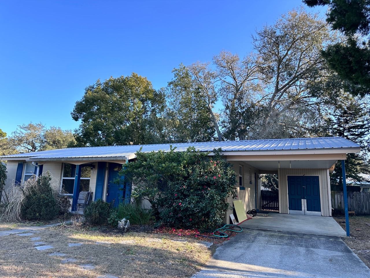 263 Almansa Rd #1 - Photo 2 of 10