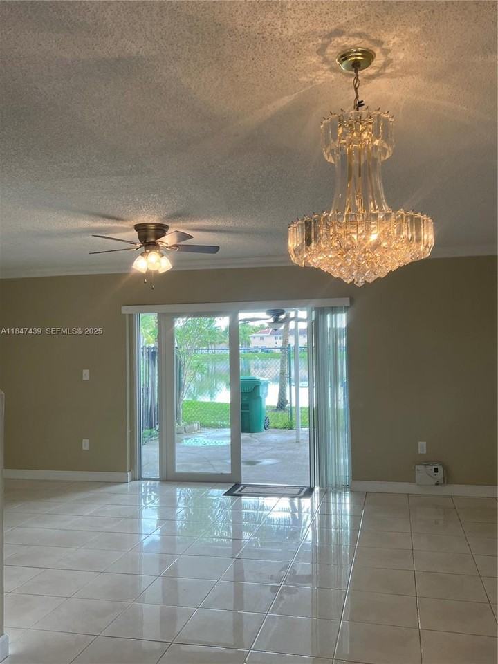 17798 Southwest 139th Court #17798 - Photo 3 of 6