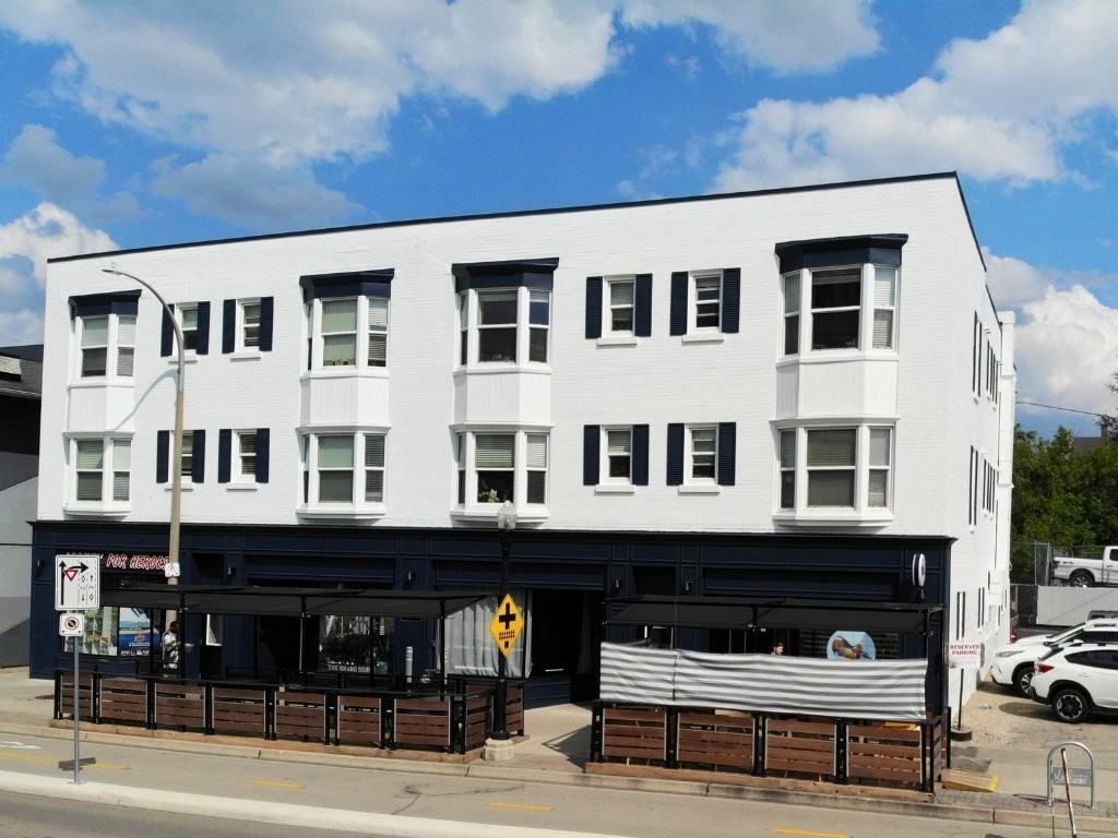 91 Ontario St S - Photo 2 of 11