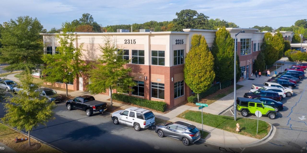 2315 W Arbors Dr Ofc - Photo 3 of 8