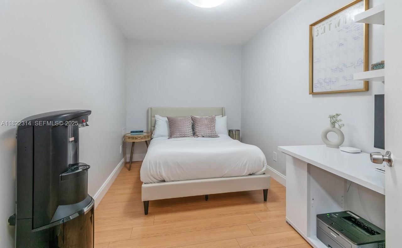 19390 Collins Avenue #714 - Photo 2 of 29