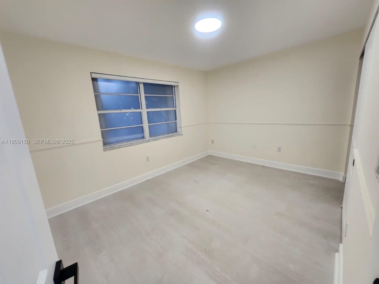 200 Southwest 113th Avenue #204 - Photo 5 of 27