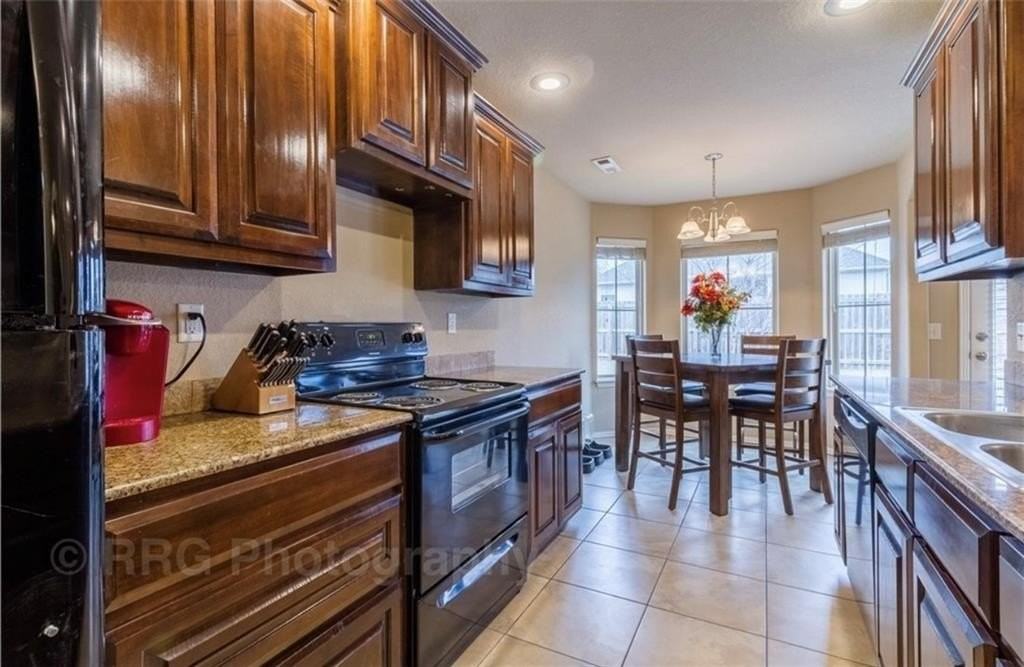 6082 Cord Ave - Photo 7 of 18