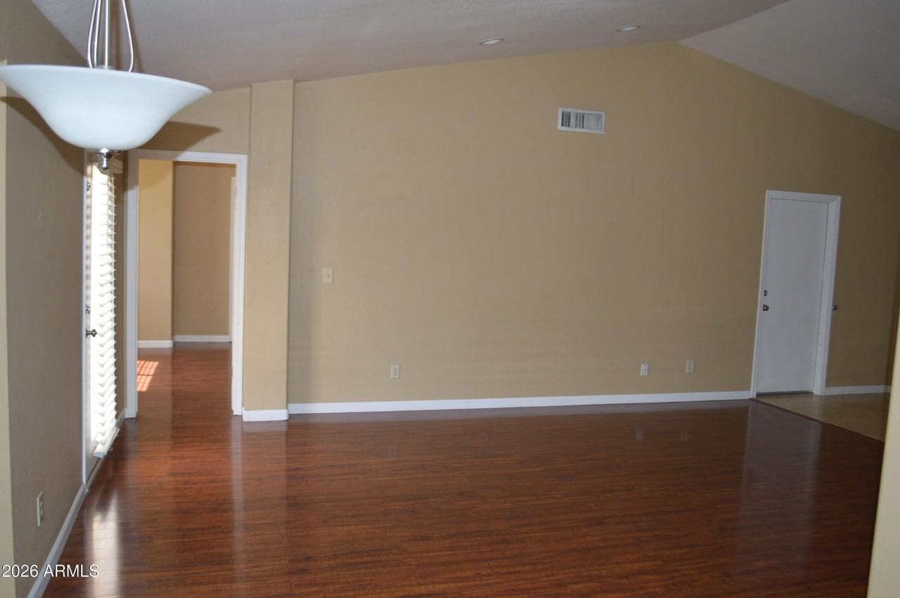 4235 E Windmere Dr - Photo 5 of 11