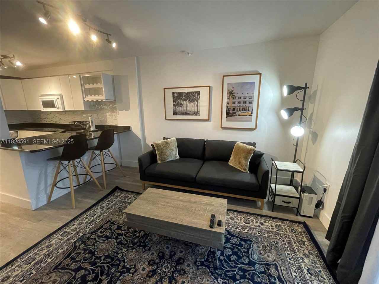 1035 West Avenue #707 - Photo 4 of 6