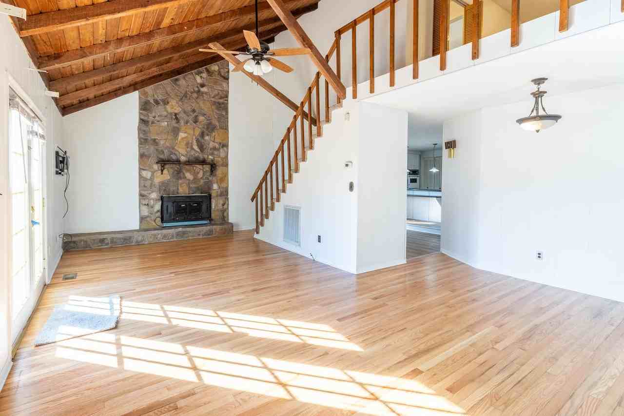 7 Broadway St - Photo 4 of 21