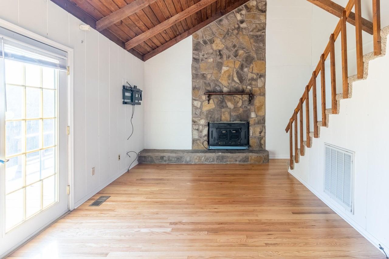 7 Broadway St - Photo 5 of 21