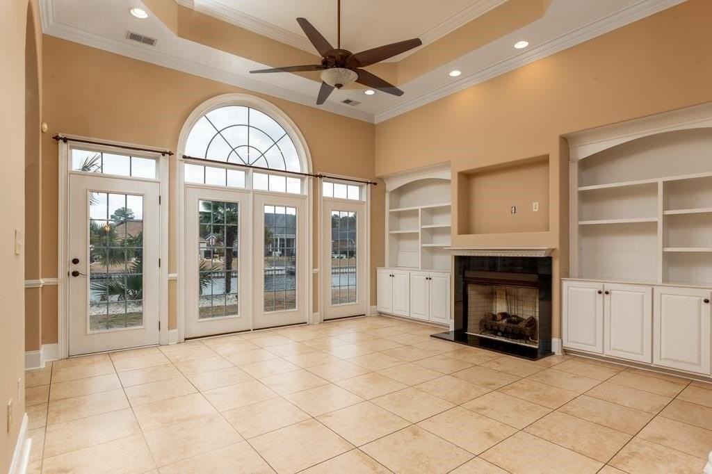 205 Utopiate Ct - Photo 5 of 49