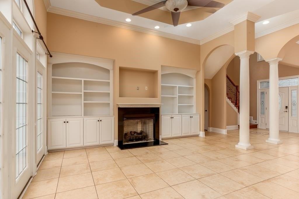 205 Utopiate Ct - Photo 6 of 49