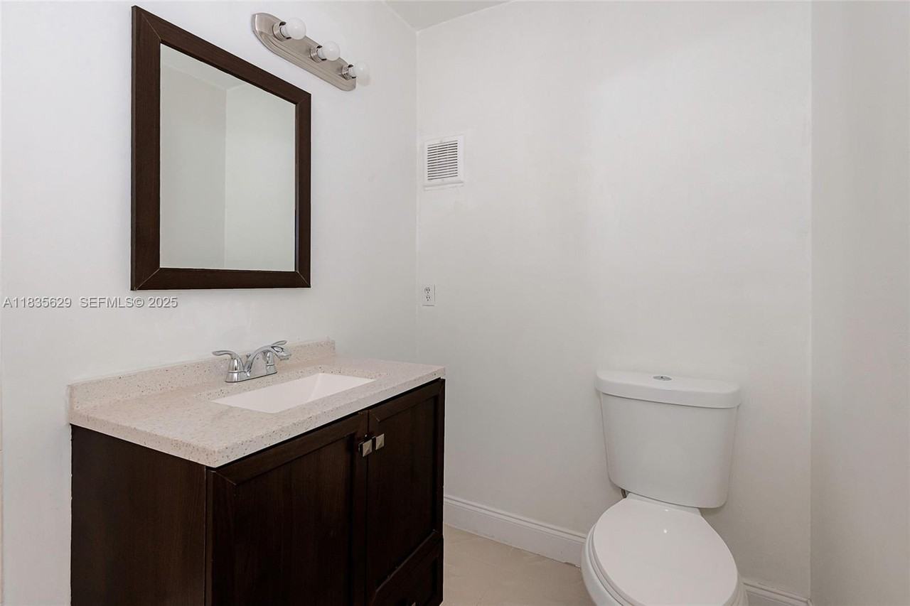 6455 Southwest 116th Place #C - Photo 6 of 32