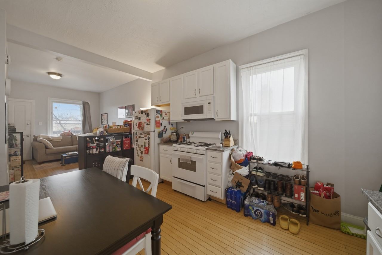 3841 N Bernard St #2R - Photo 4 of 12