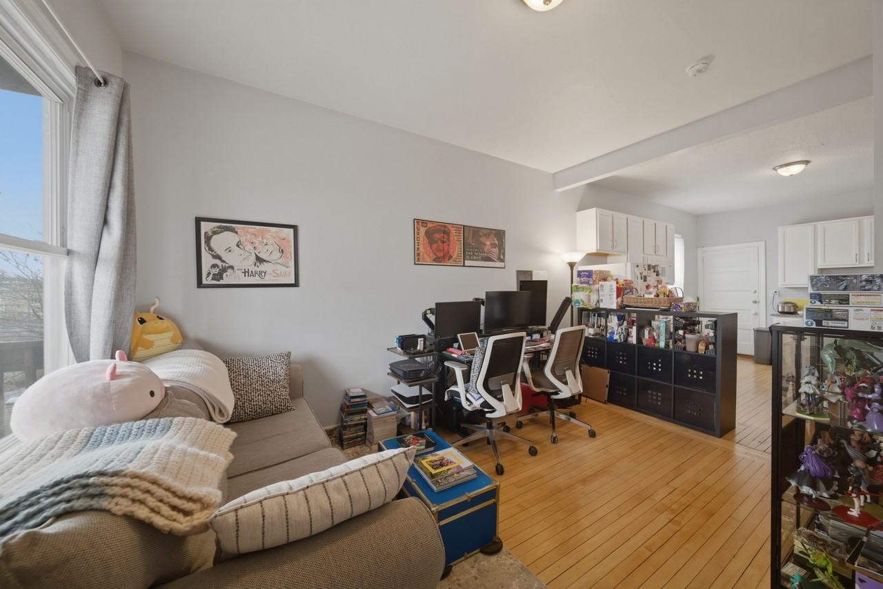 3841 N Bernard St #2R - Photo 7 of 12