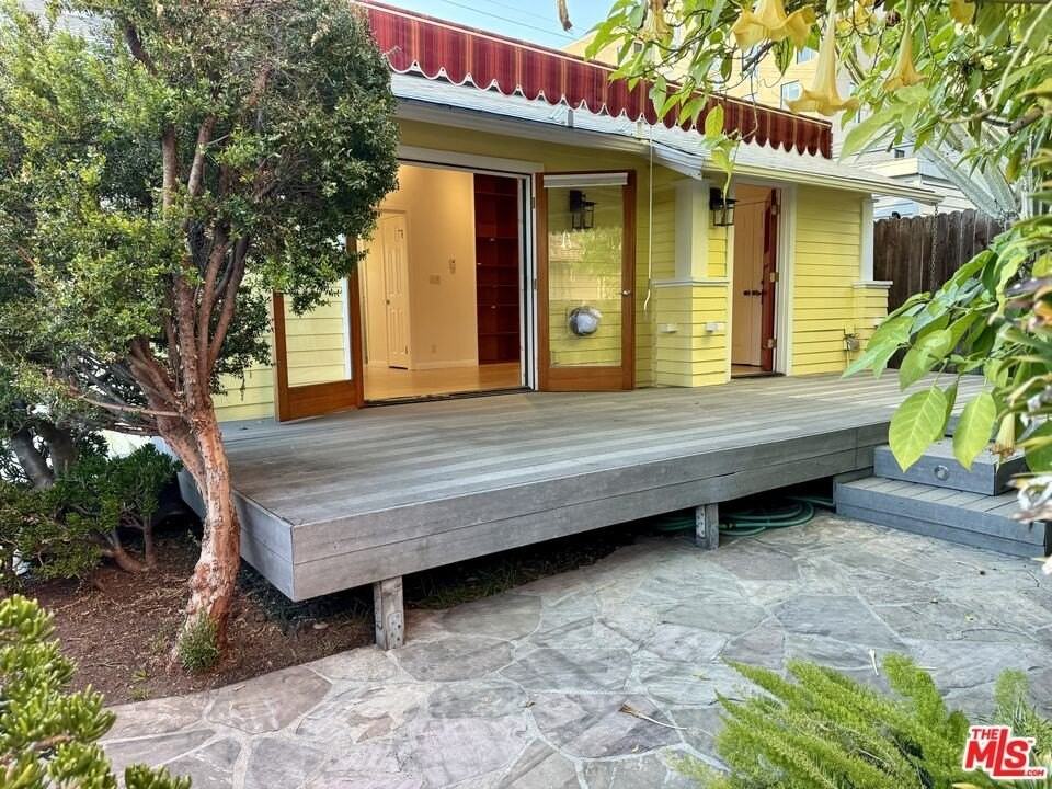 1355 1/2 N Mccadden Pl - Photo 2 of 23