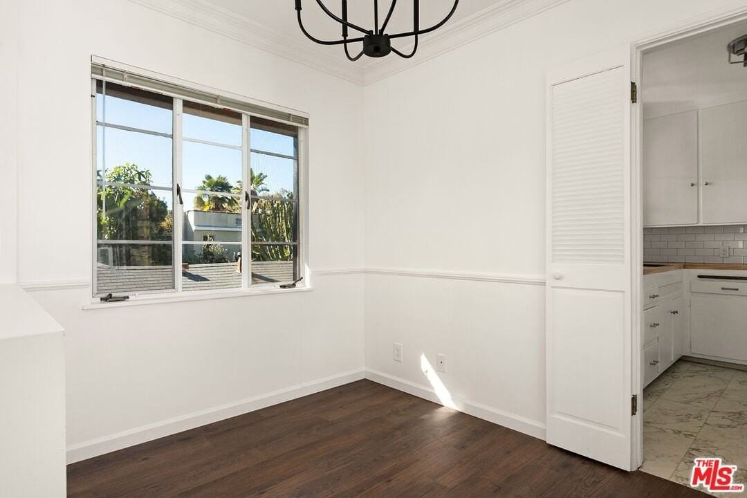 9220 Beverly Blvd Unit 1/2 #1-2 - Photo 5 of 14