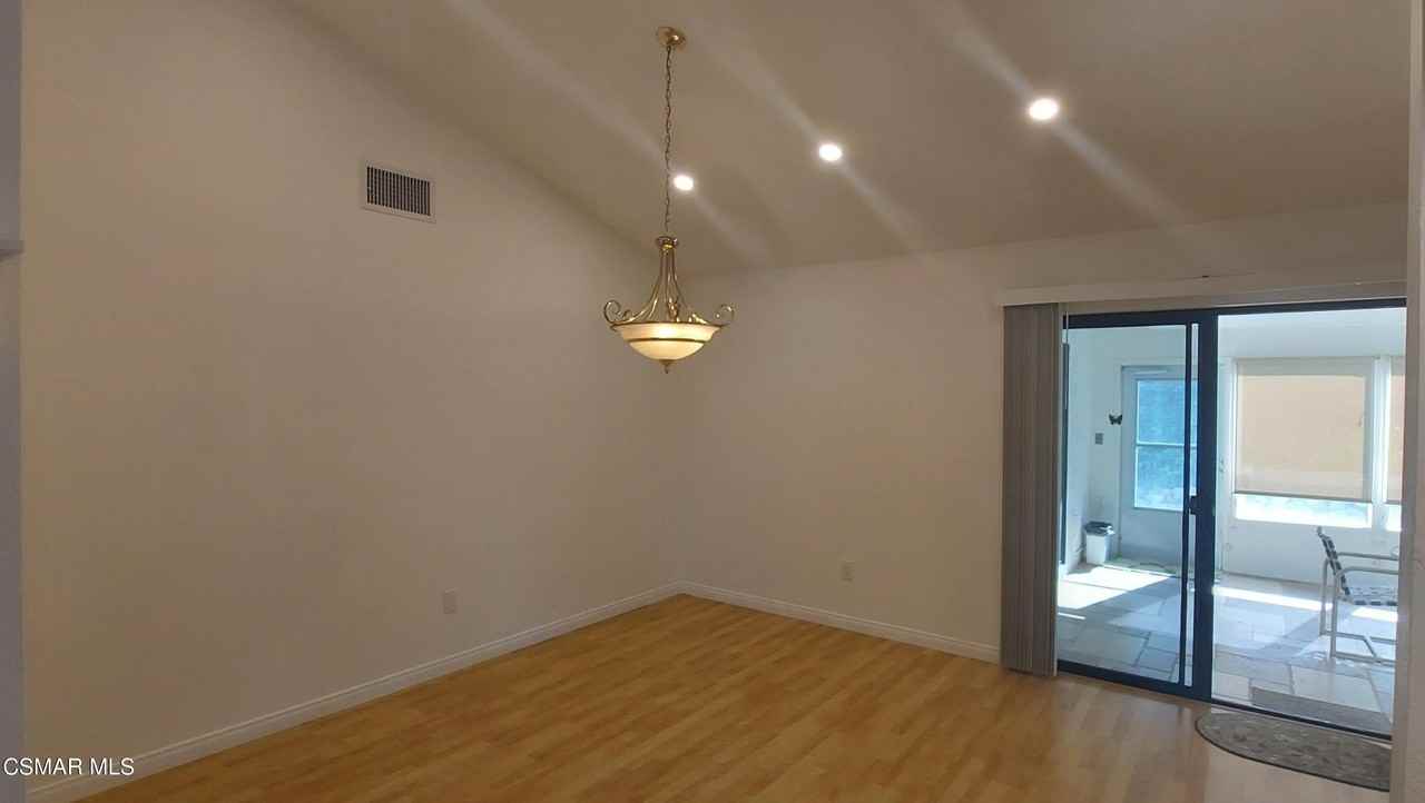 6050 Gitana Ave - Photo 4 of 46