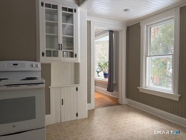 41 Maple Ave - Photo 3 of 8