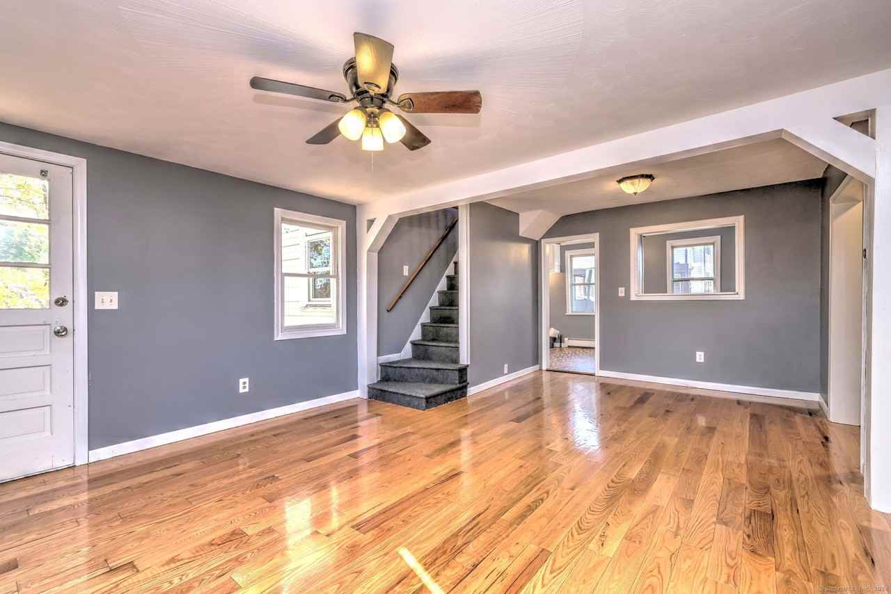 36 Holmes Ave - Photo 6 of 34