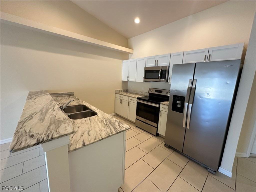 4521 Sw 9th Ave - Photo 4 of 24