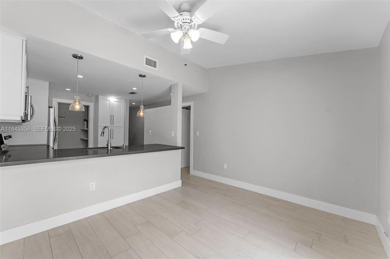 10830 Southwest 72nd Street #14 - Photo 3 of 33