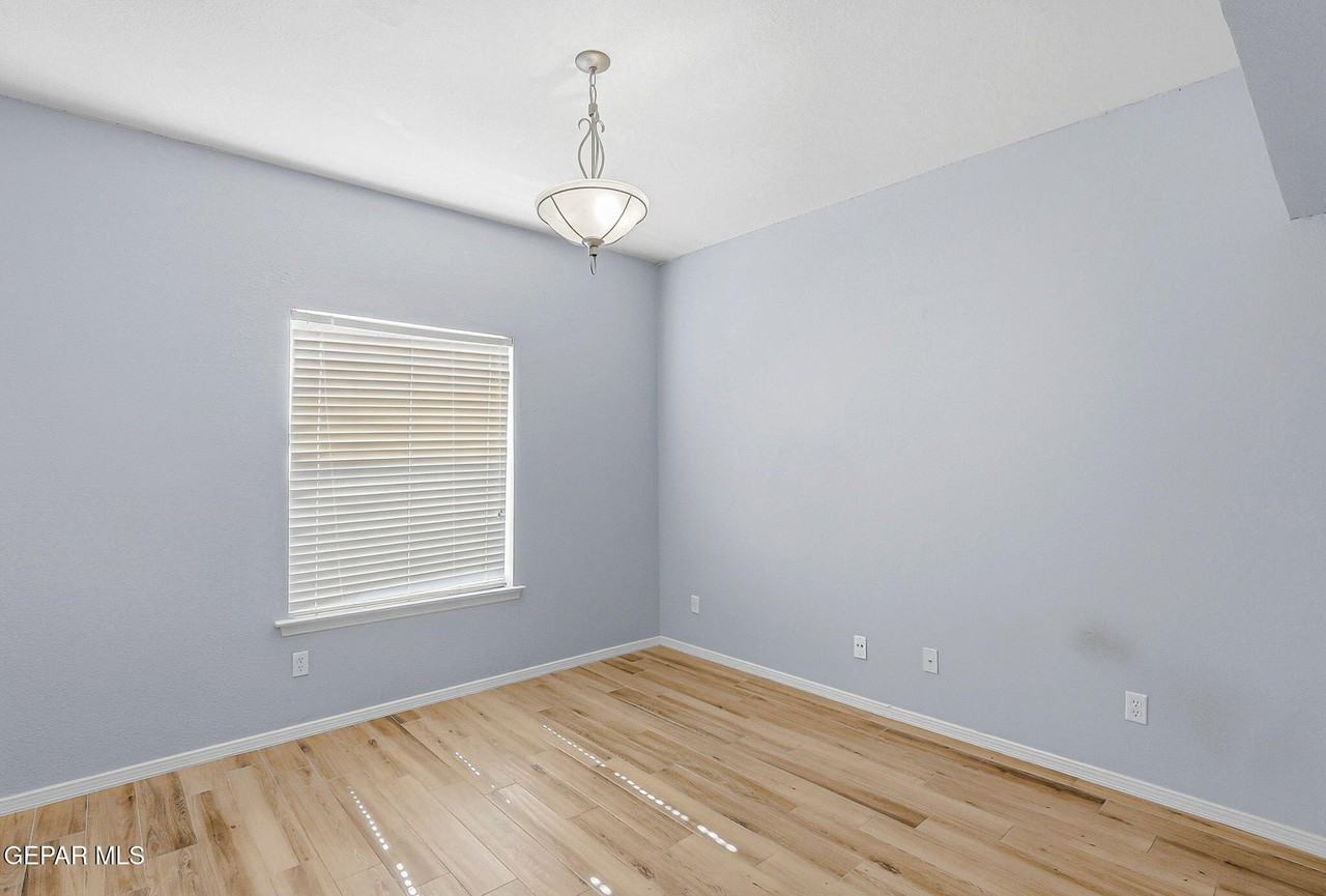 4321 John B Oblinger Dr - Photo 3 of 29