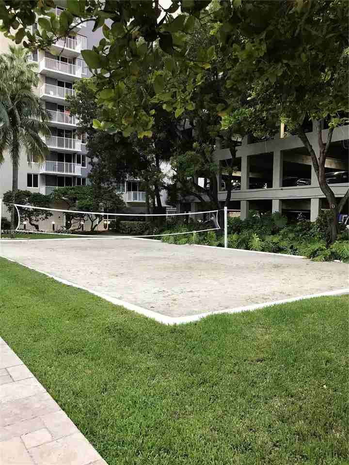 800 North Miami Avenue #E - Photo 2 of 11