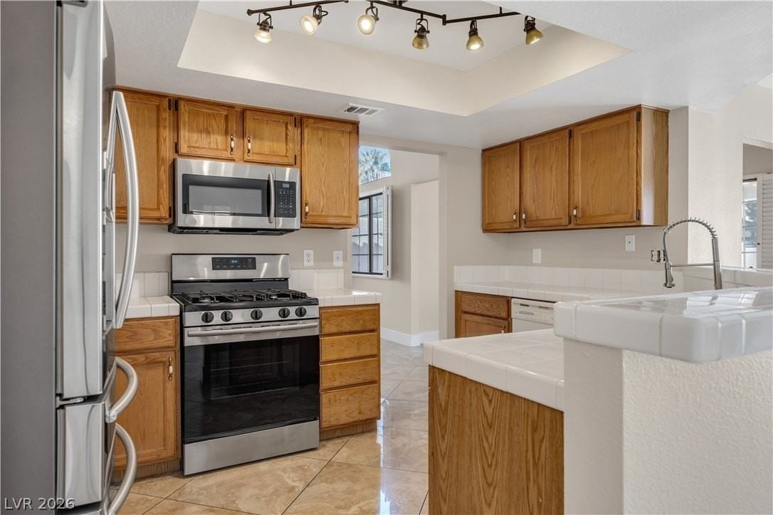 2710 Strathmoor Dr - Photo 7 of 33