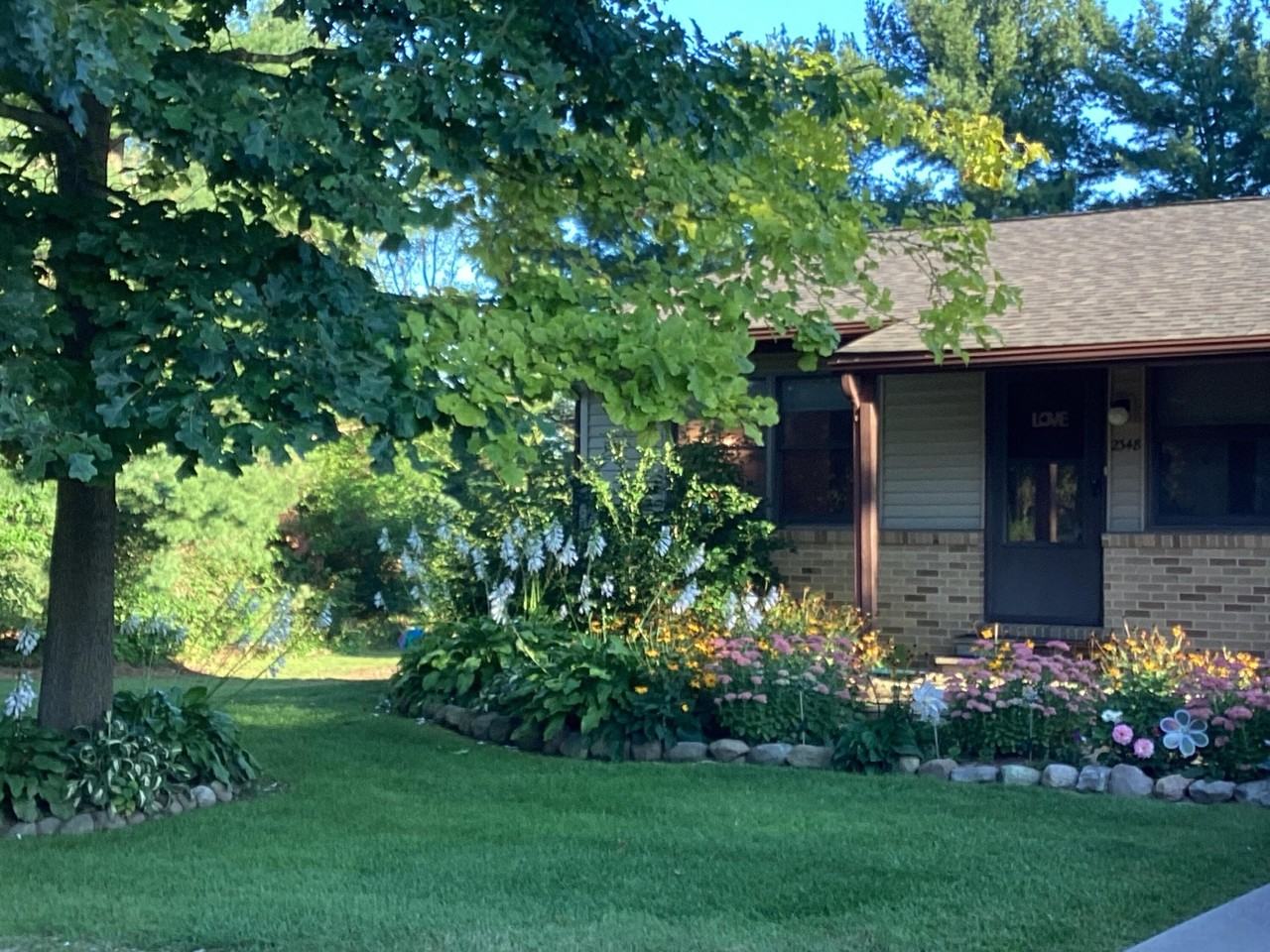 2344 Textile Rd - Photo 3 of 10