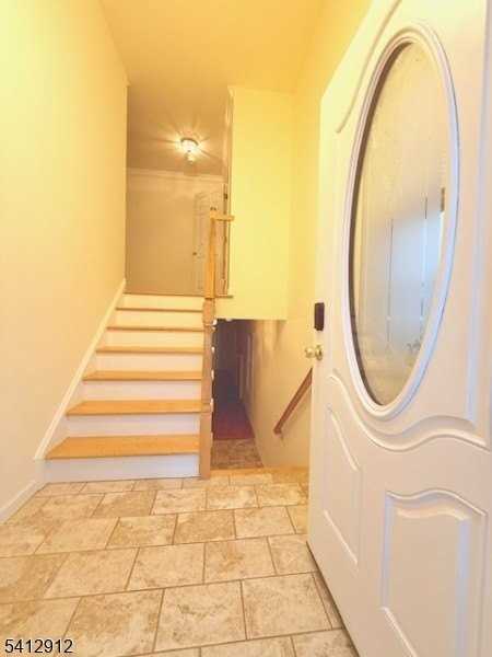 105 Fairchild Ave - Photo 2 of 23