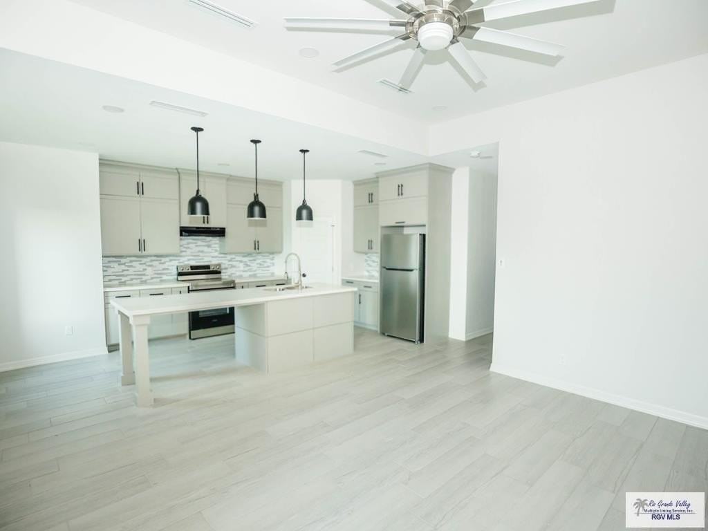 684 Marrs Ave #A - Photo 3 of 10