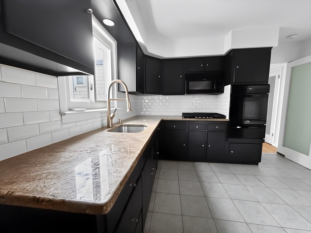 515 5th St ## 17 - Photo 2 of 10