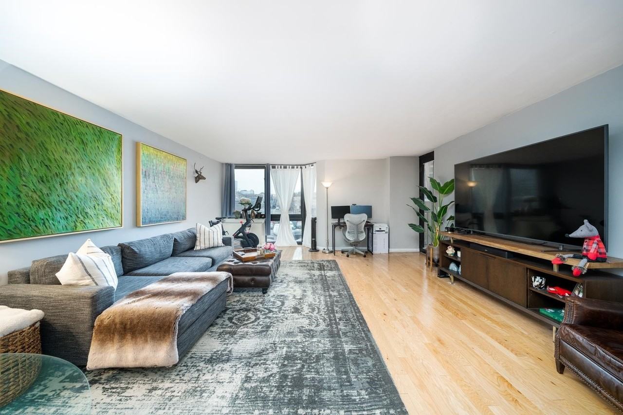 700 Grove St #3D - Photo 2 of 23