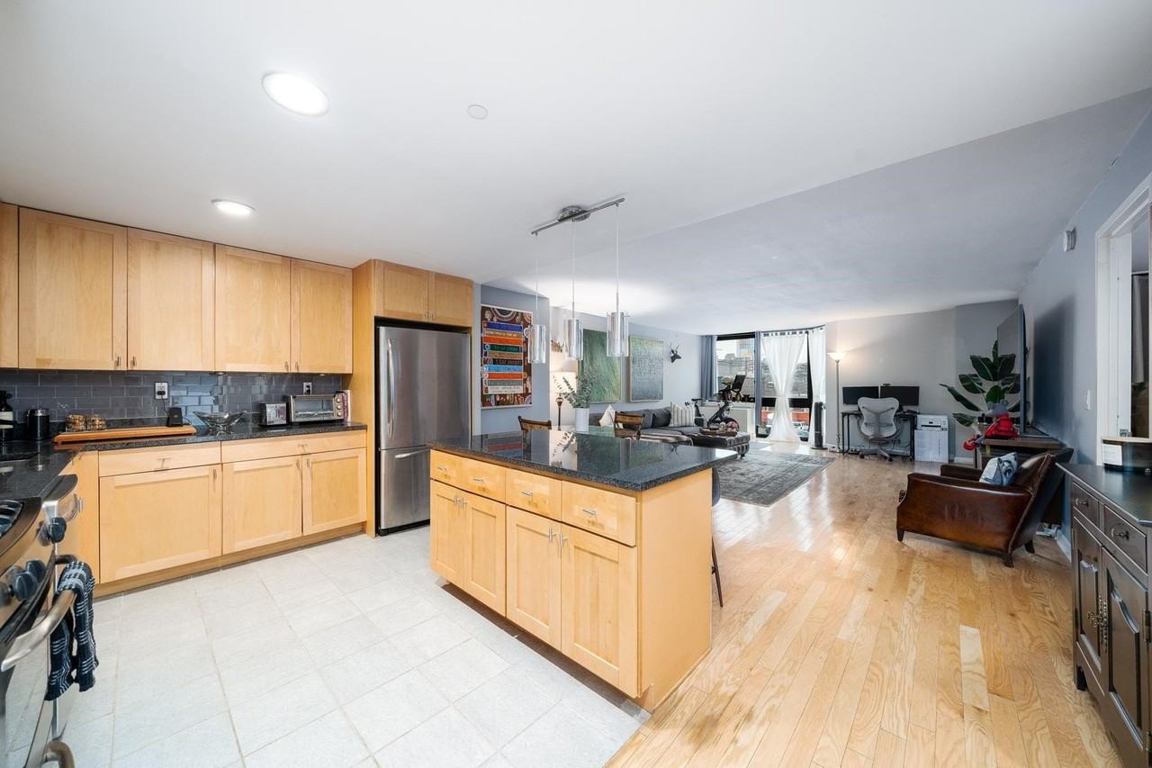 700 Grove St #3D - Photo 5 of 23