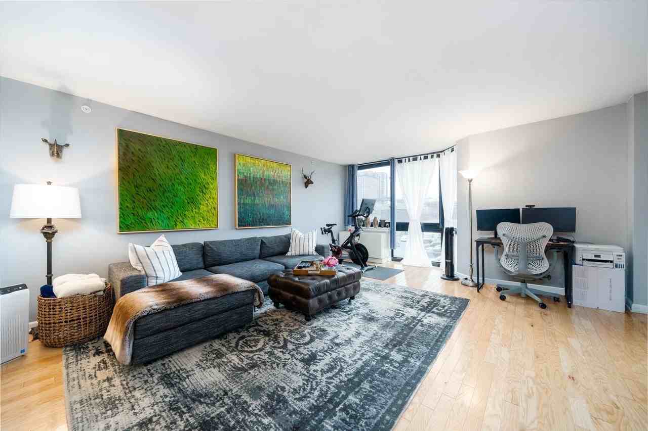 700 Grove St #3D - Photo 7 of 23