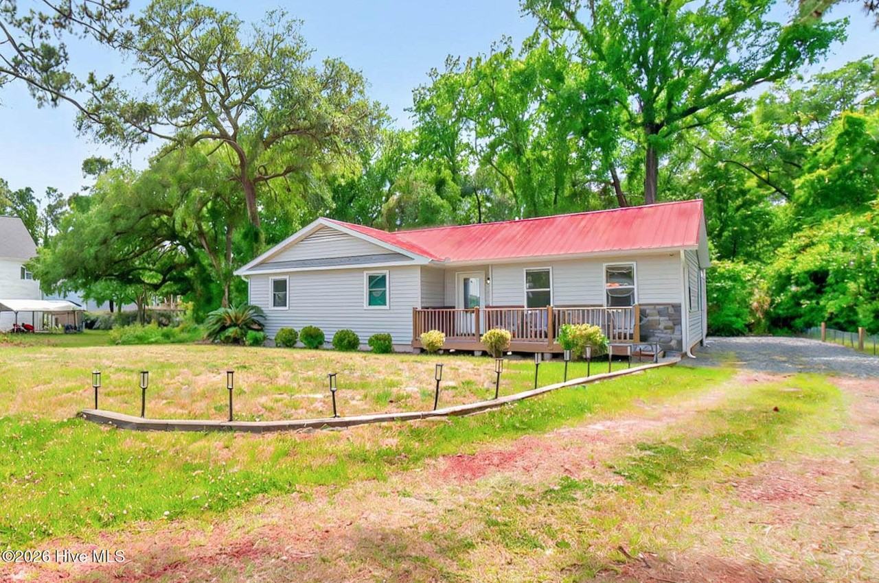 1950 Ocean View Dr Sw - Photo 2 of 50