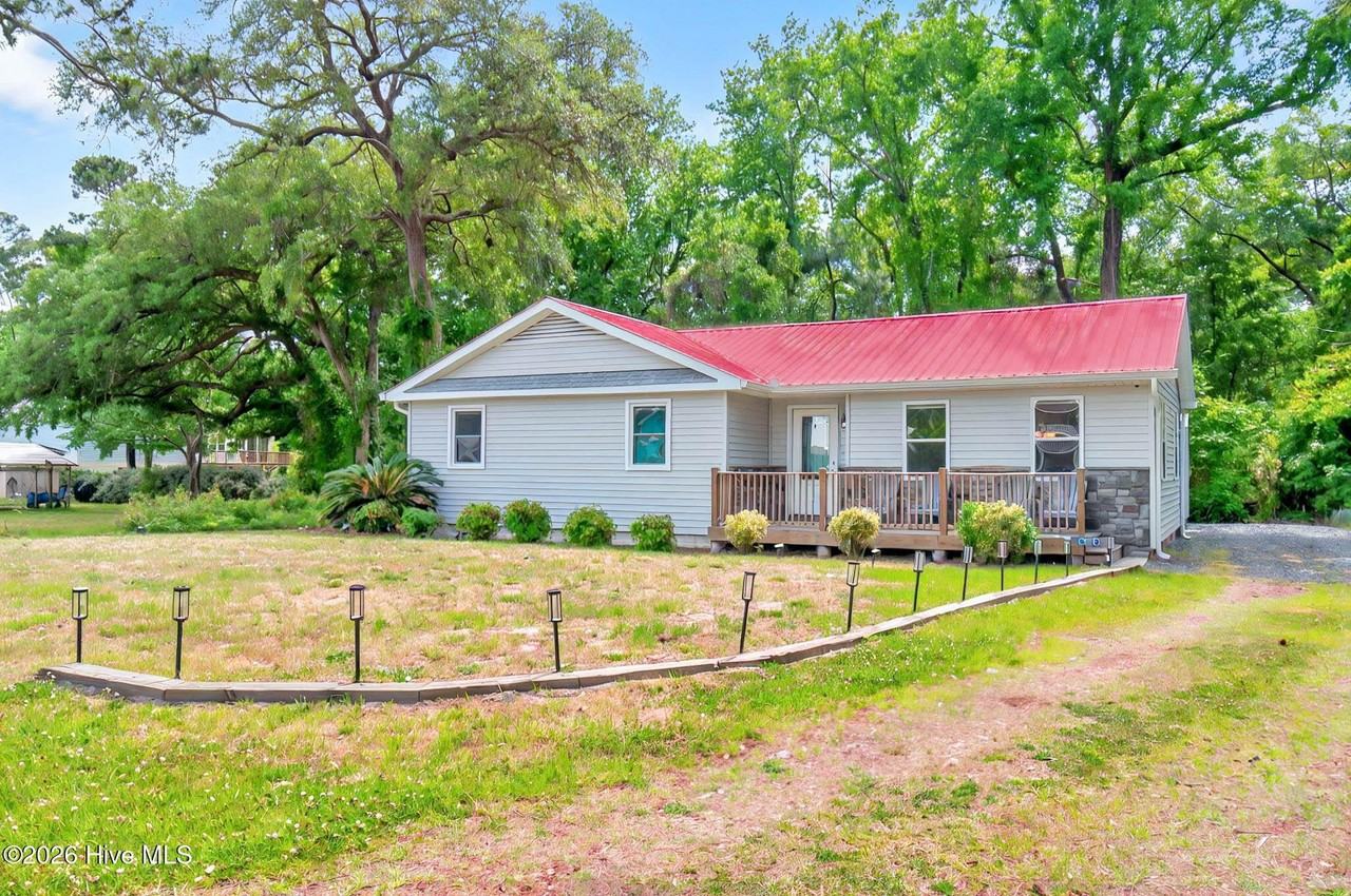 1950 Ocean View Dr Sw - Photo 3 of 50