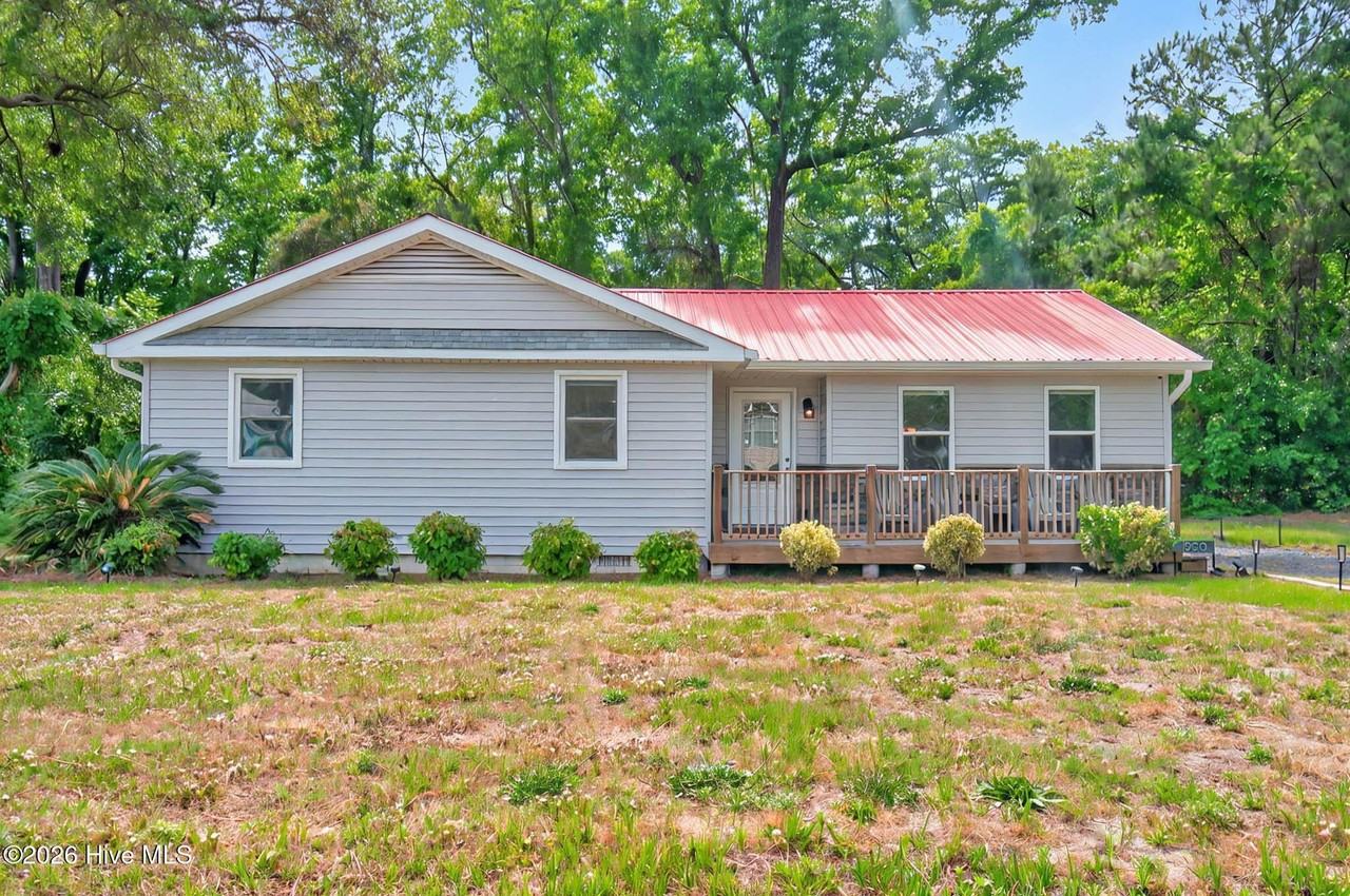 1950 Ocean View Dr Sw - Photo 5 of 50