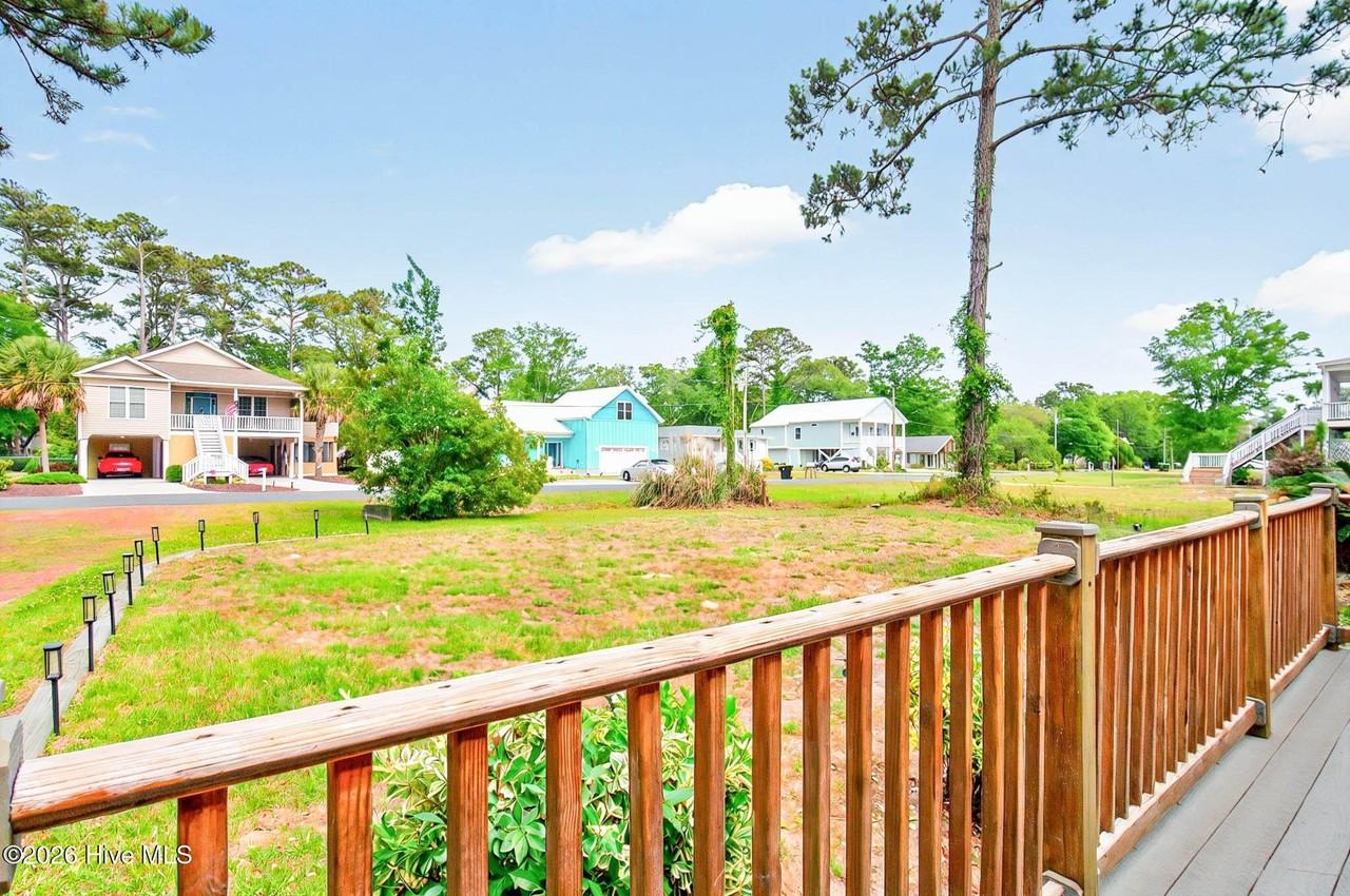 1950 Ocean View Dr Sw - Photo 6 of 50