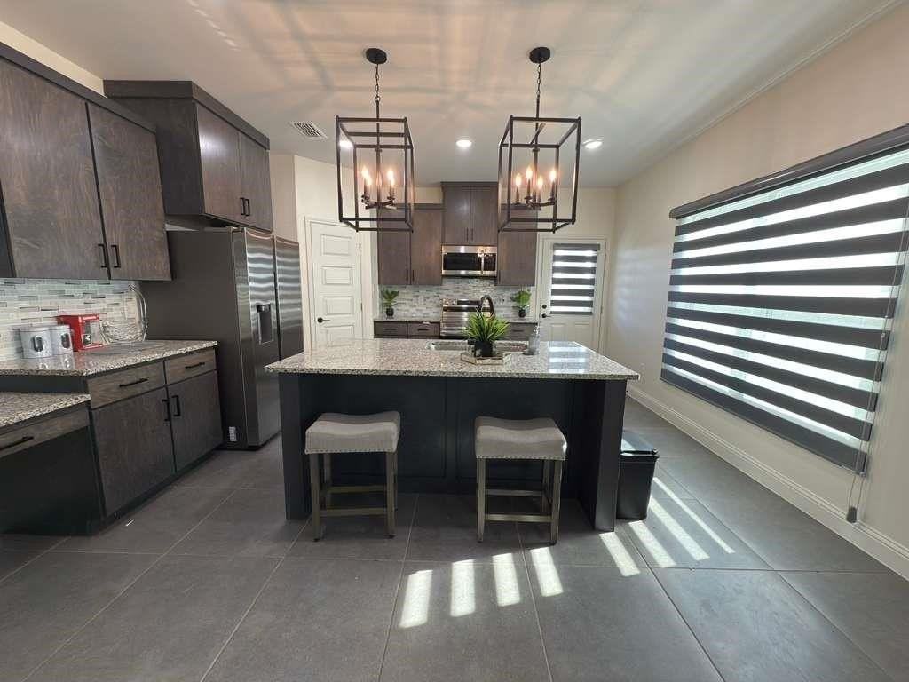 713 Journey Loop - Photo 7 of 20