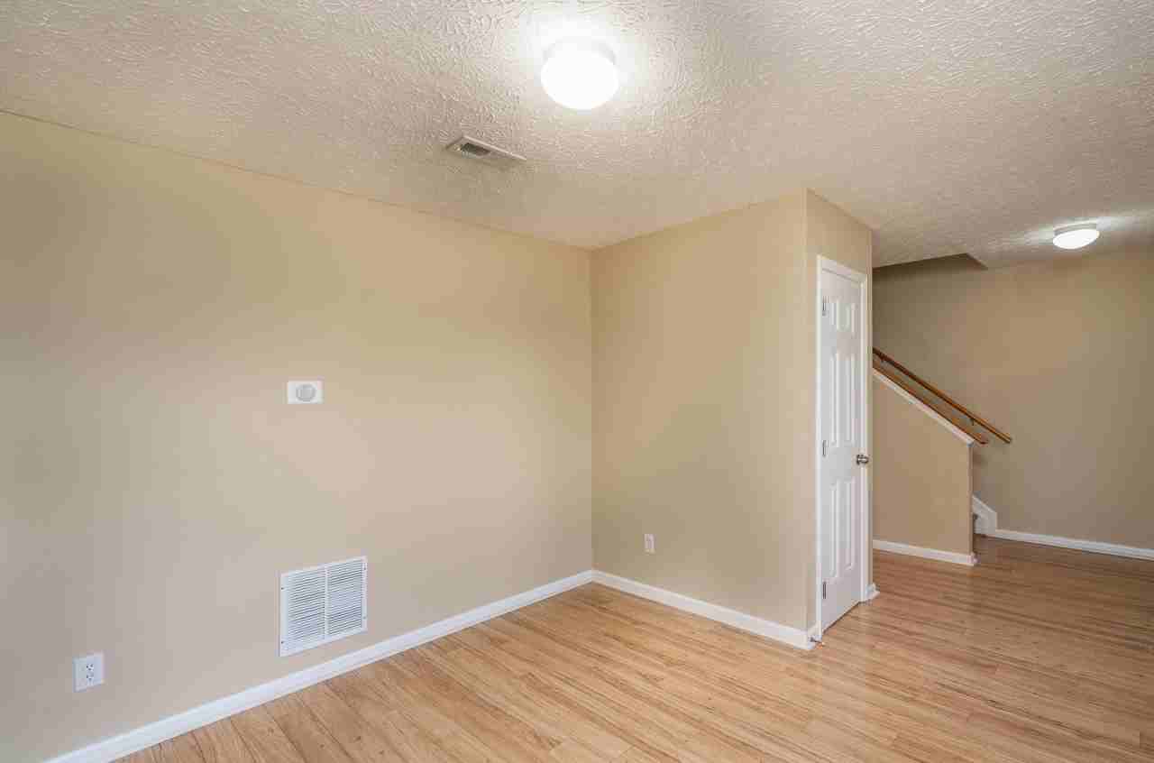 1016 Bella Dona Rd - Photo 4 of 20