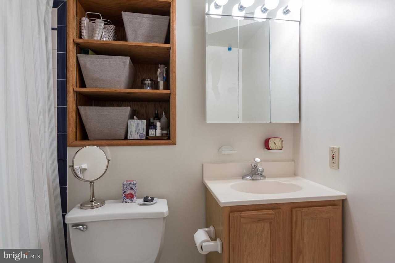 1825 Ontario Pl Nw - Photo 7 of 10