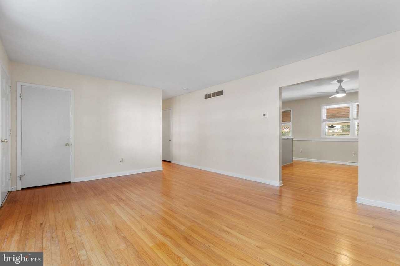 55 Fremont Rd - Photo 3 of 19