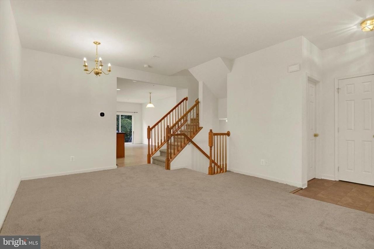 3099 Raking Leaf Dr - Photo 5 of 28