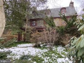 737 Polo Rd - Photo 1 of 1