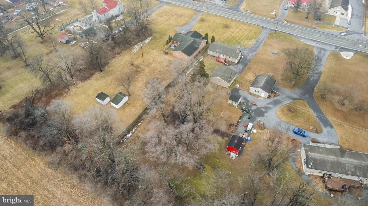 4470 Martinsburg Pike - Photo 2 of 22